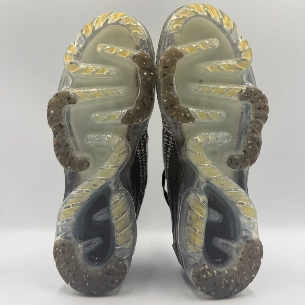 Nike Air VaporMax 2021 FK Womens Size 7 Running Shoes Flyknit Black Grey DH4088